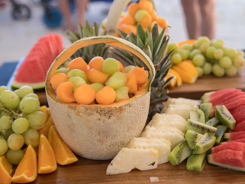 Family Box: fresh-cut fruit